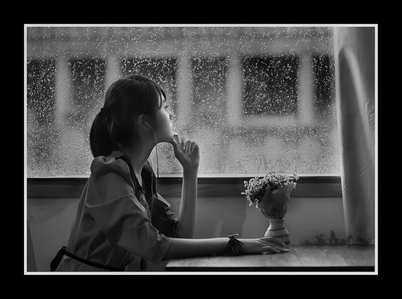 Hình ảnh facebook buồn cô gái buồn ngắm mưa