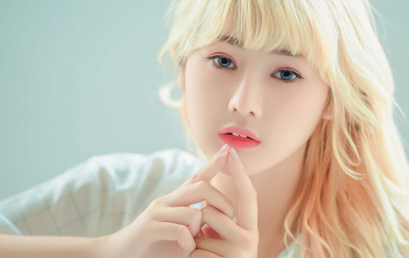 Hình nền gái xinh hd tóc vàng