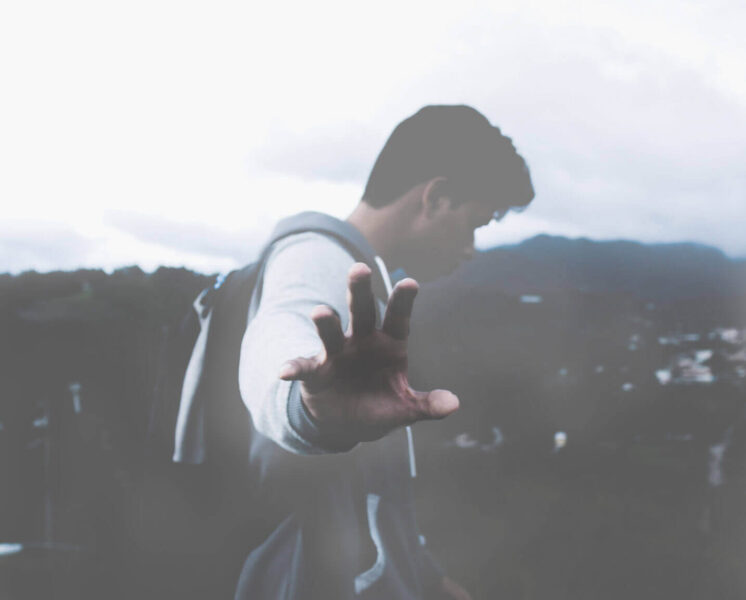 ảnh tạm biệt đầy cảm xúc