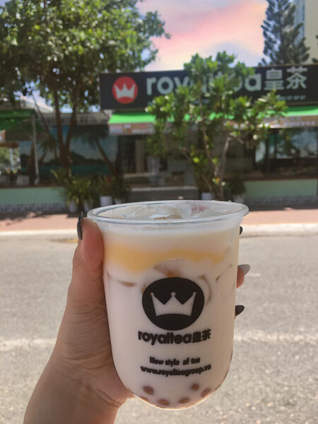 Ảnh trà sữa tự chụp đẹp, dễ thương