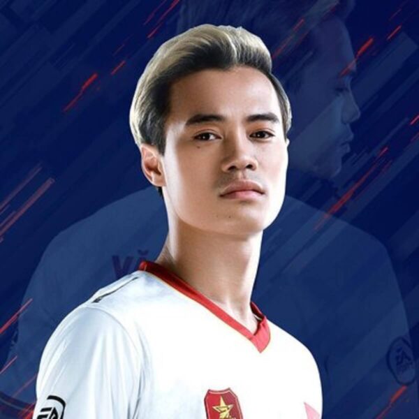 ảnh Văn Toàn khi nghiêm túc