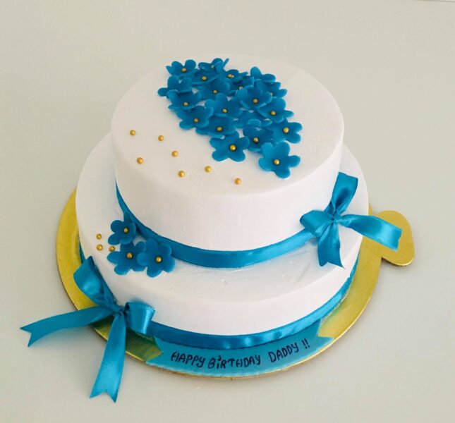 bánh sinh nhật bố trắng xanh biển đẹp