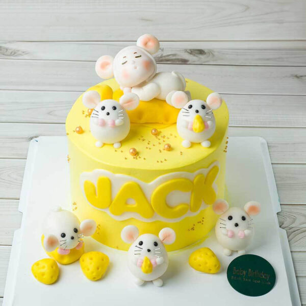 Bánh sinh nhật dễ thương hình Chuột