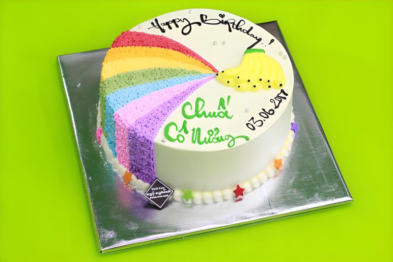 bánh sinh nhật dễ thương màu sắc