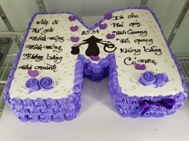 Bánh sinh nhật mẹ dễ thương kèm lời chúc hay