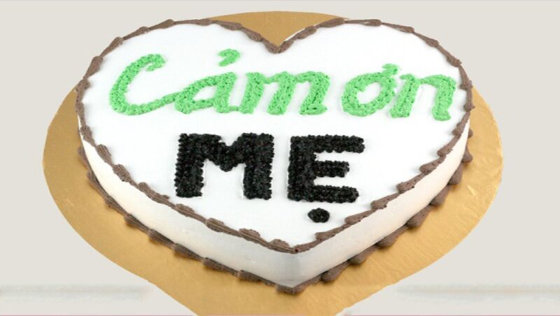 Bánh sinh nhật mẹ đơn giản đẹp