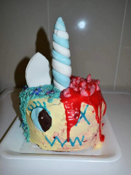 Bánh sinh nhật troll bựa, độc lạ, lầy lội bá đạo