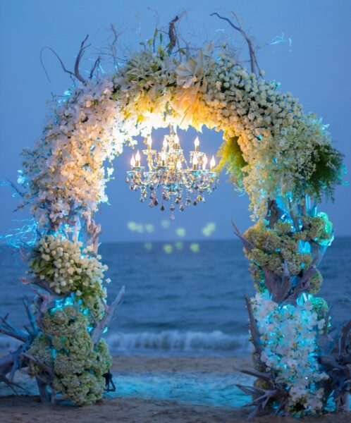 Cổng hoa đám cưới đơn giản