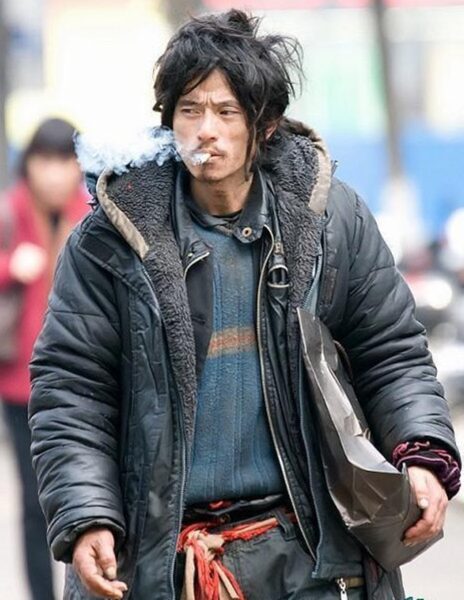 Hình ăn xin hài hước hút thuốc