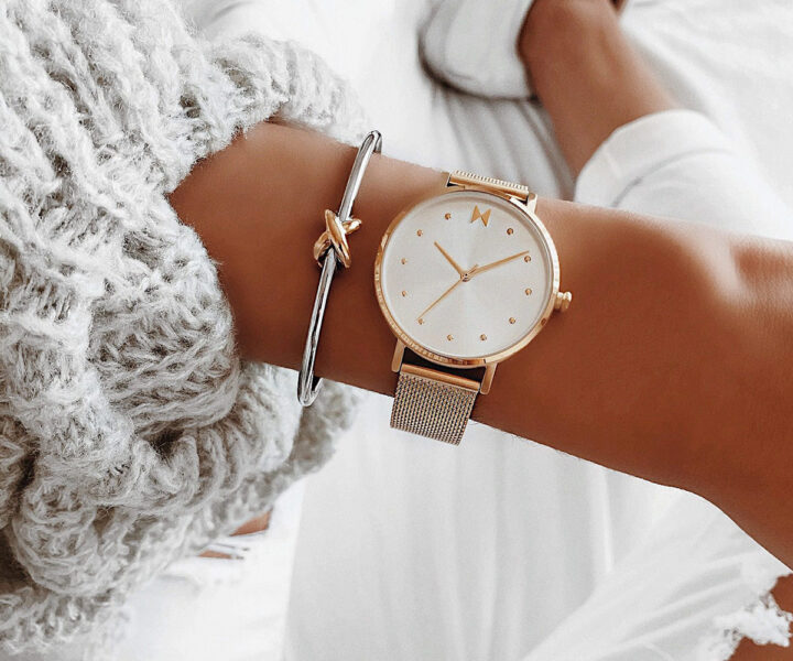 Hình ảnh đồng hồ đeo tay nữ dây kim loại siêu mảnh