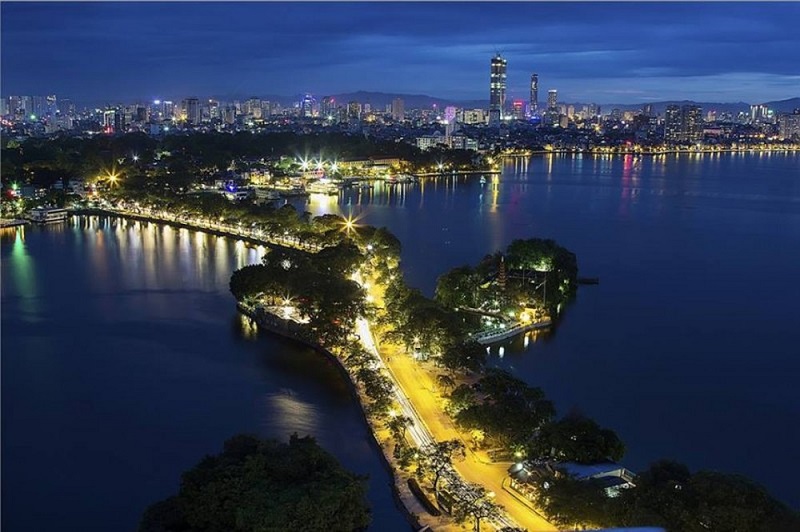 Hình ảnh Hà Nội về đêm - Hồ Tây tuyệt hảo