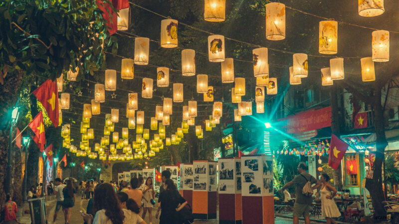 Hình ảnh Hà Nội về đêm- lễ hội lồng đèn