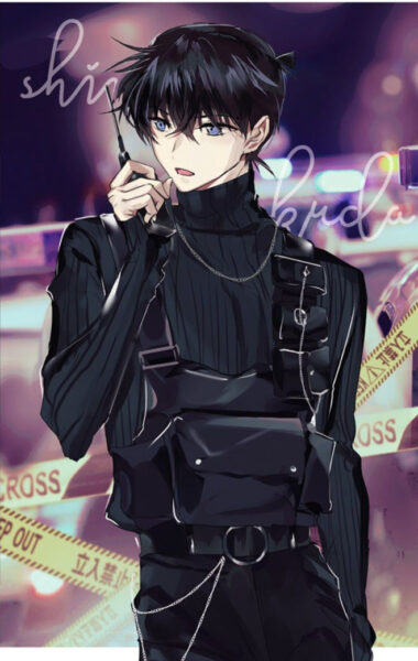 Hình ảnh Kudo Shinichi với trang phục đặc vụ