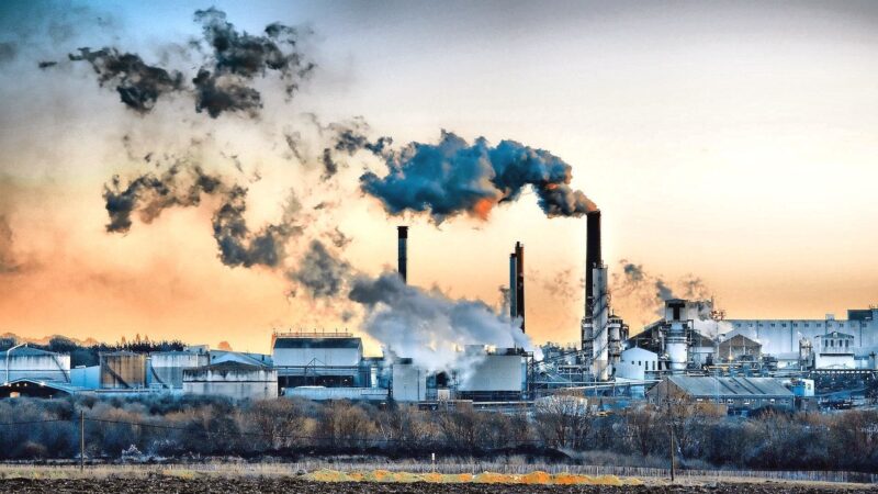 Bild der Verschmutzung durch Abgase der Fabrik