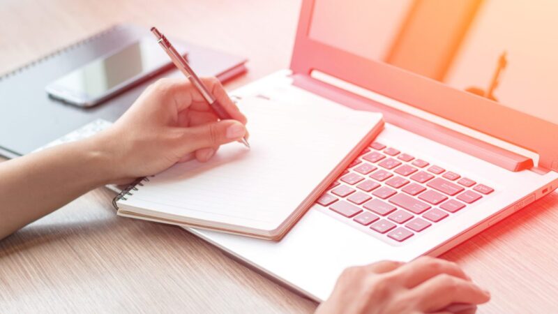 Hình ảnh ôn thi online