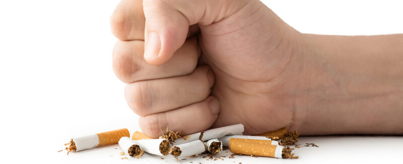 Hình ảnh của một điếu thuốc lá bị nghiền nát