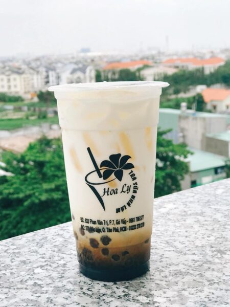 hình ảnh trà sữa tự chụp hoa ly