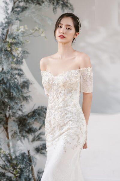 hình ảnh váy cưới đuôi cá kết cườm