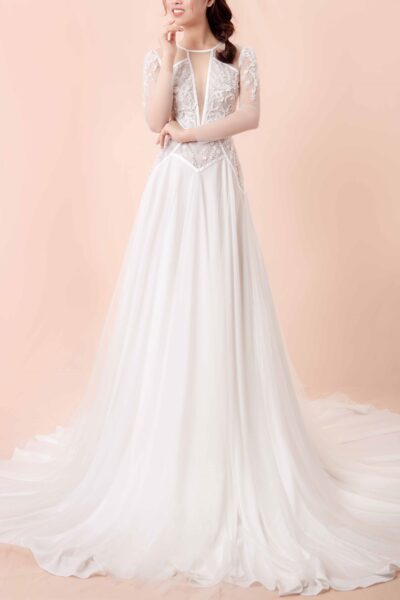 Hình ảnh váy cưới xẻ ngực