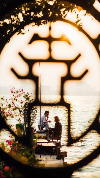 Hanoi-Tapetenkunstliebhaber am See