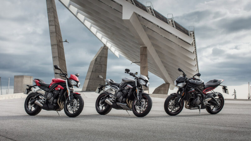 Hình nền Moto 4K sát cánh bên nhau