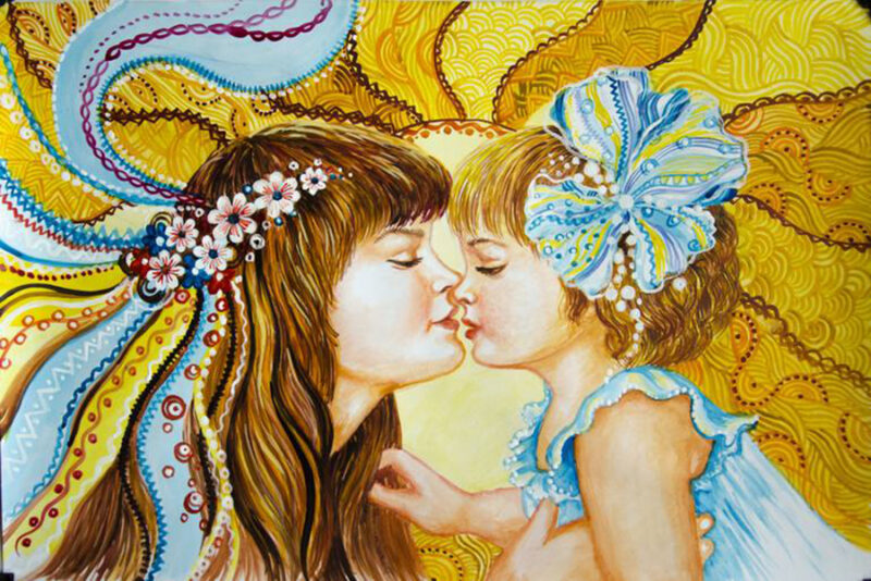 Hình vẽ mẹ và con gái mẹ hôn con