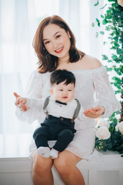 mẫu ảnh mẹ và bé