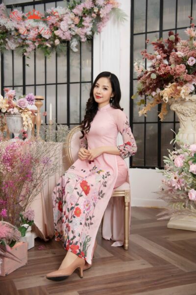 Mẫu áo dài cách tân màu hồng