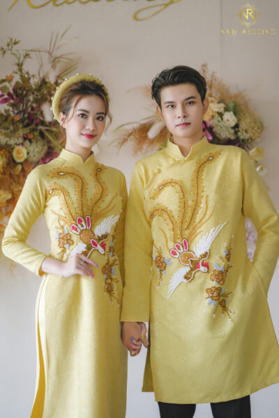 Mẫu áo dài cưới màu vàng