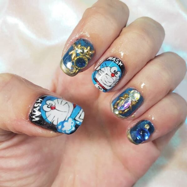 Mẫu nail Doraemon nền đen đặc biệt