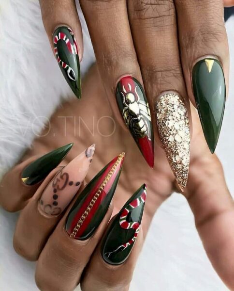 Mẫu nail gucci móng nhọn cá tính