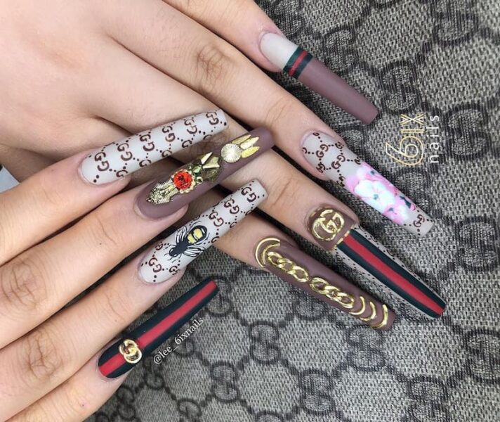 Mẫu nail gucci sơn nhám
