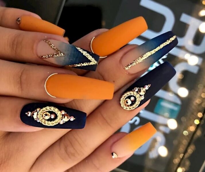 Mẫu nail màu cam sơn nhám