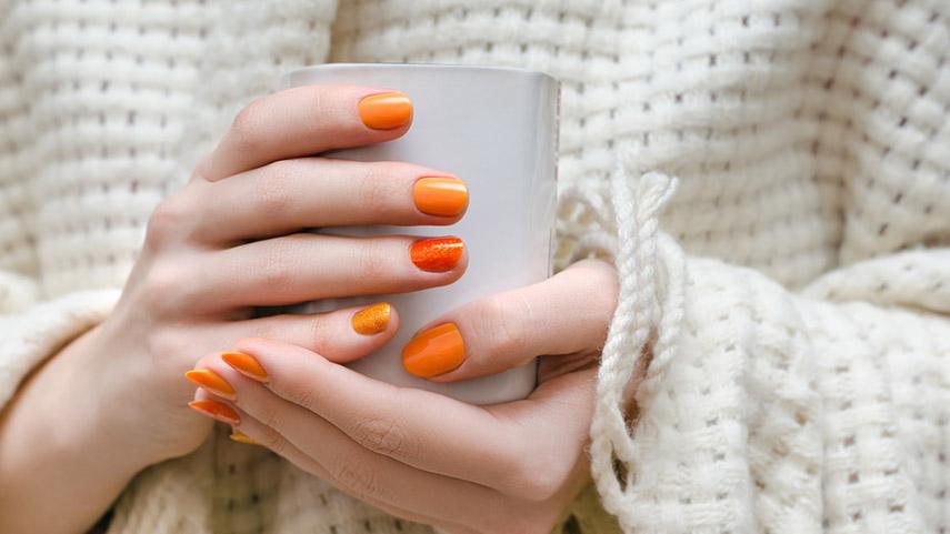 Những mẫu sơn móng tay màu cam đất đẹp nhất  Cafe Góc