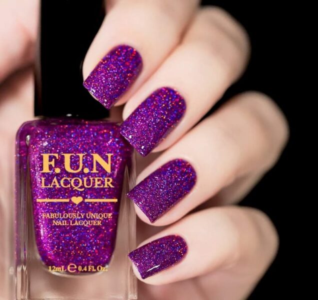 Mẫu nail màu tím móng vuông
