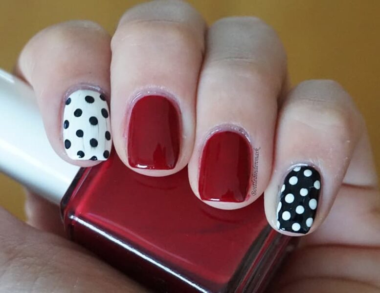 Mẫu nail móng ngắn phối màu chấm bi