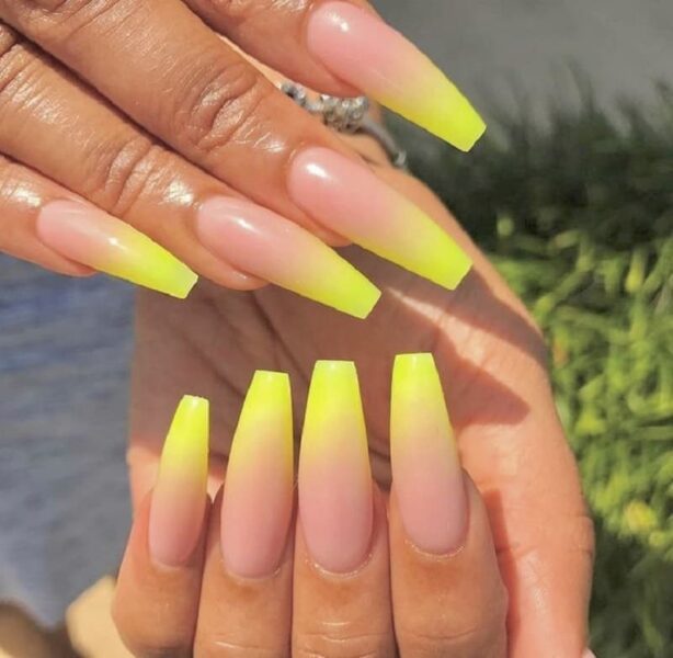 Mẫu nail Ombre màu dạ quang