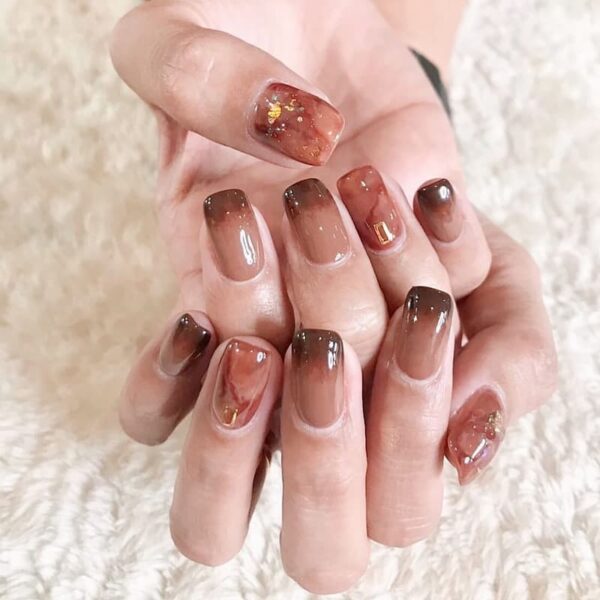 Mẫu nail Ombre nâu socola