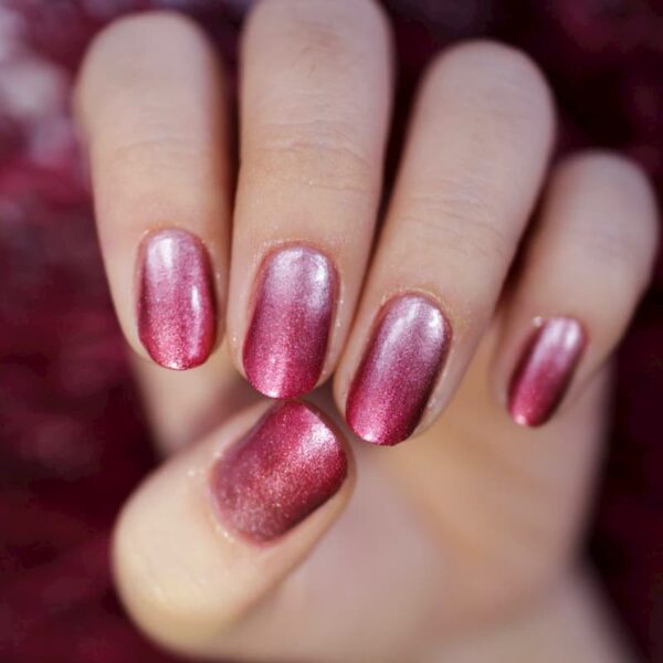 Mẫu nail Ombre nhũ ánh hồng