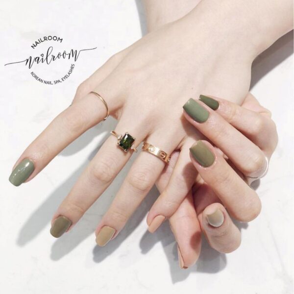 Mẫu nail sơn gel xanh rêu