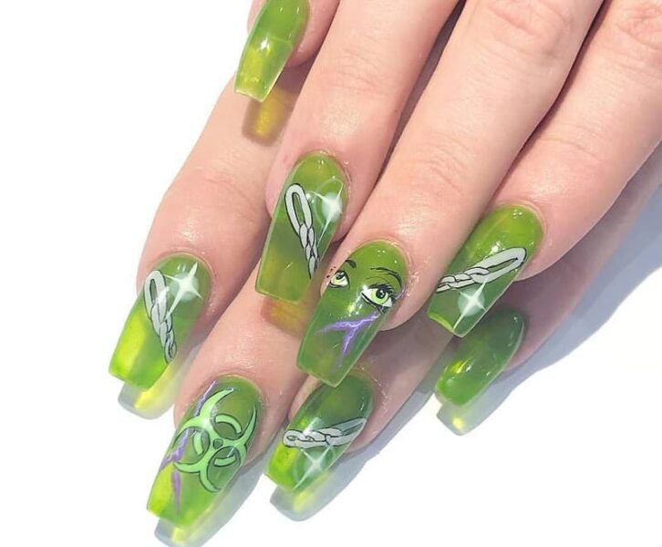 Mẫu nail trong suốt xanh rêu cho cô nàng cá tính