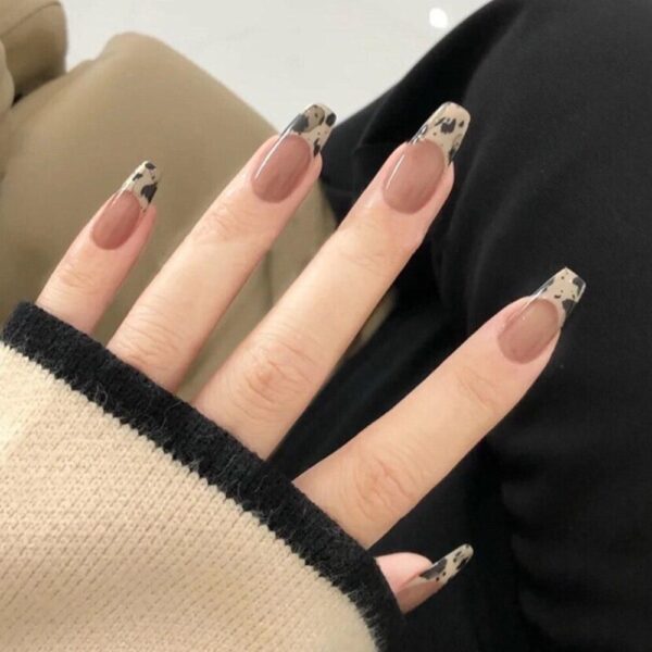 Mẫu nail trứng cút phối nâu