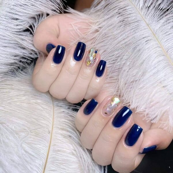 Mẫu nail xanh đen cá tính