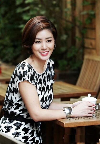 những kiểu tóc đẹp cho phụ nữ tuổi 50