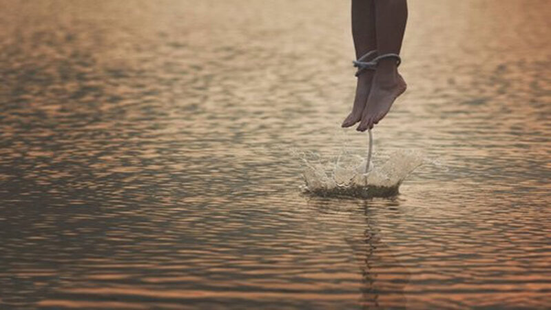 Tải ảnh tuyệt vọng