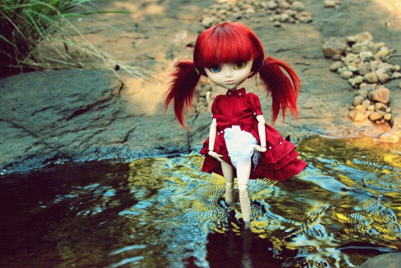 Ảnh búp bê dễ thương tóc đỏ