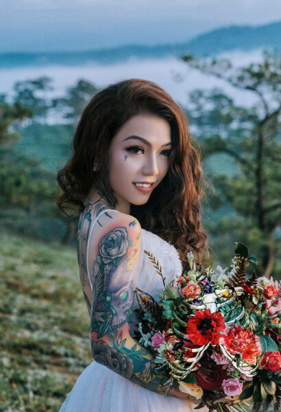 Ảnh cô dâu đơn xăm mình quyến rủ