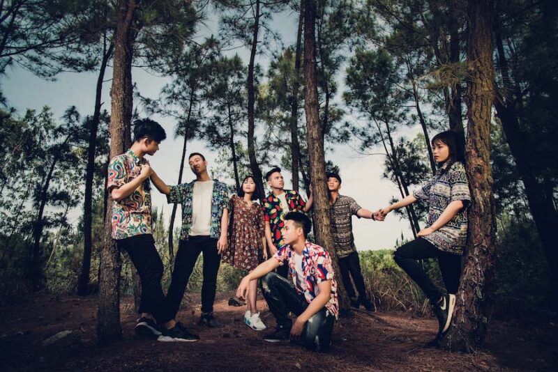 Ảnh kỷ yếu đẹp áo sơ mi hoa