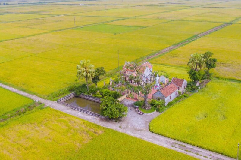Vietnamesische Dorffotos von oben aufgenommen