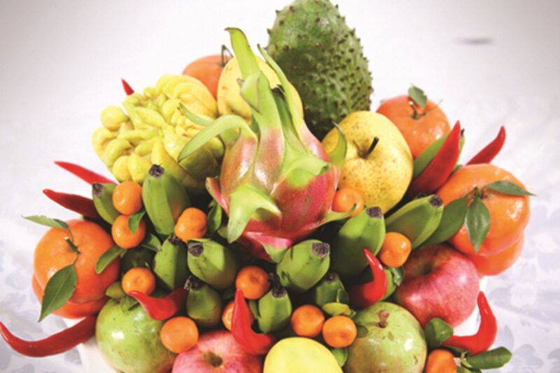 ảnh mâm ngũ quả với quýt đỏ